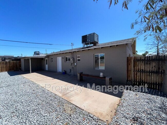 Building Photo - 2812 N 35th St