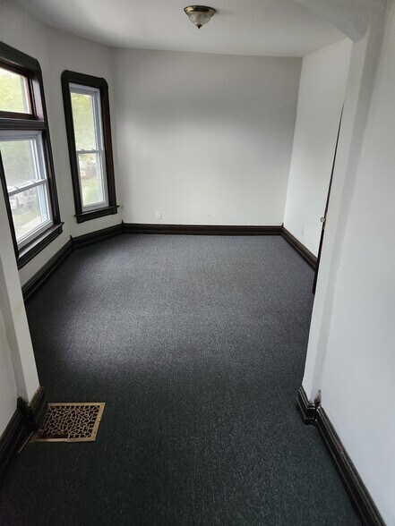 Bedroom 1 - 389 W Grand Blvd