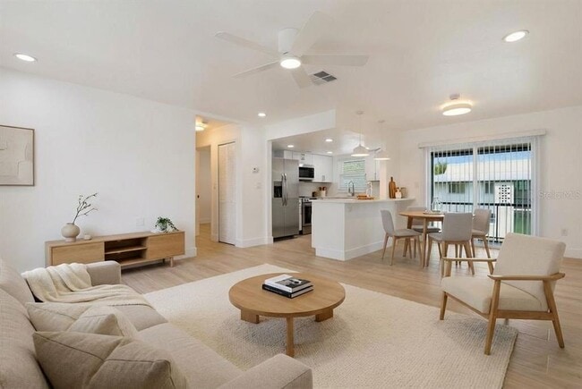 Building Photo - 4460 Oakley St