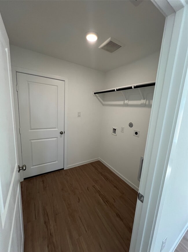 Building Photo - 3031 Ash Ray Dr