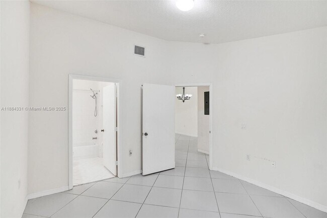 Building Photo - 2175 NW 77th Way