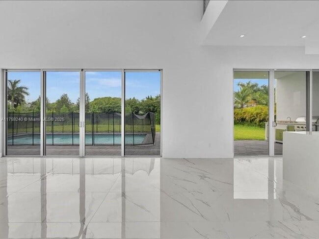 Building Photo - 16644 Botaniko Dr S