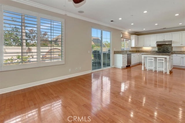 Building Photo - 2 La Salle Lane