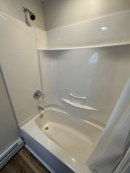 Building Photo - 7 Spring St