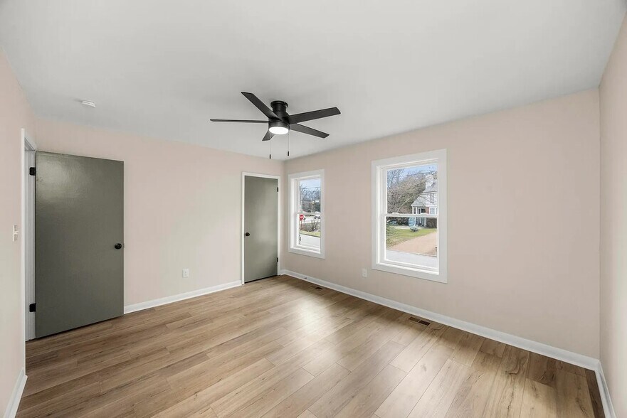 Building Photo - 5702 Brentwood Meadows Cir