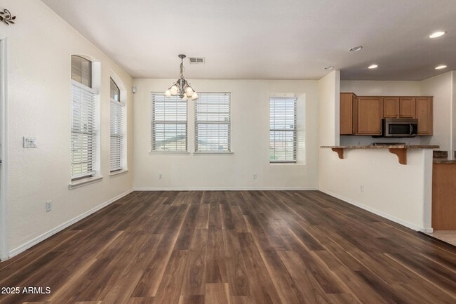 Building Photo - 6710 E University Dr