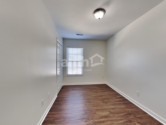 Building Photo - 170 Moon Dance Ln