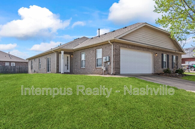 Building Photo - 553 Rose Cottage Cir