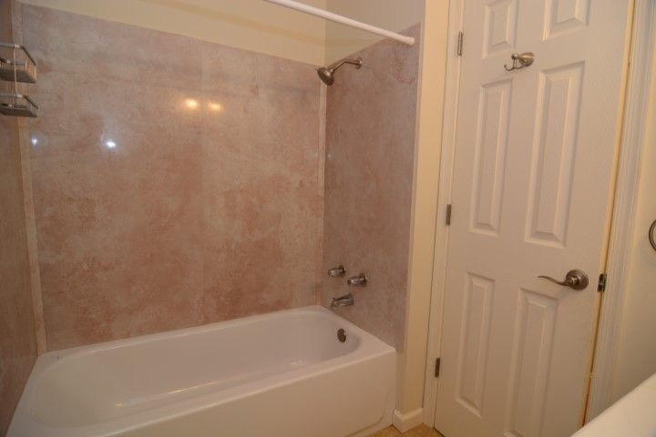 Building Photo - 9416 Gamba Ct