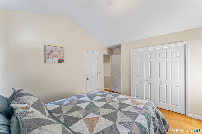 Building Photo - 75 Eureka Ave