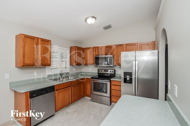 Building Photo - 1309 Buffing Cir SE