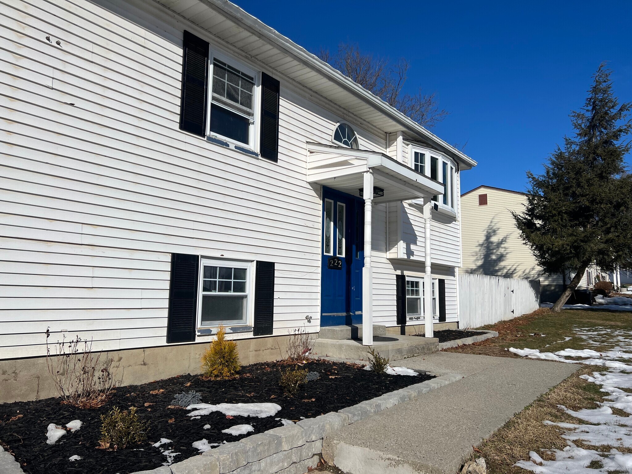 Building Photo - 222 Freida St