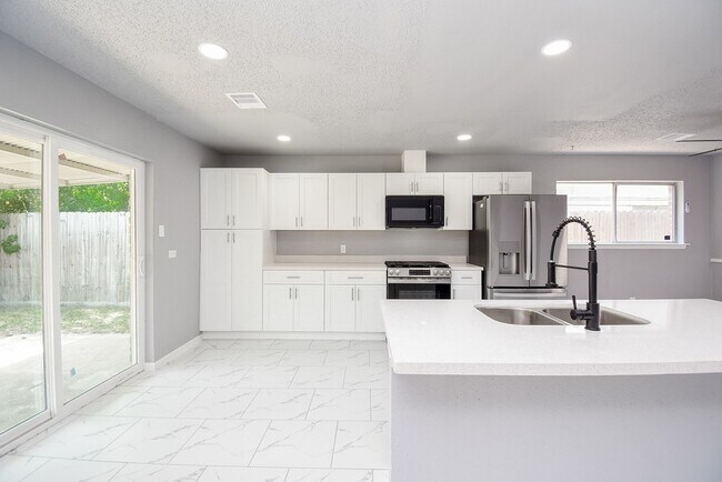 Building Photo - 23515 Briarcreek Blvd