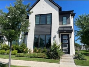 Building Photo - 7569 Reis Ln