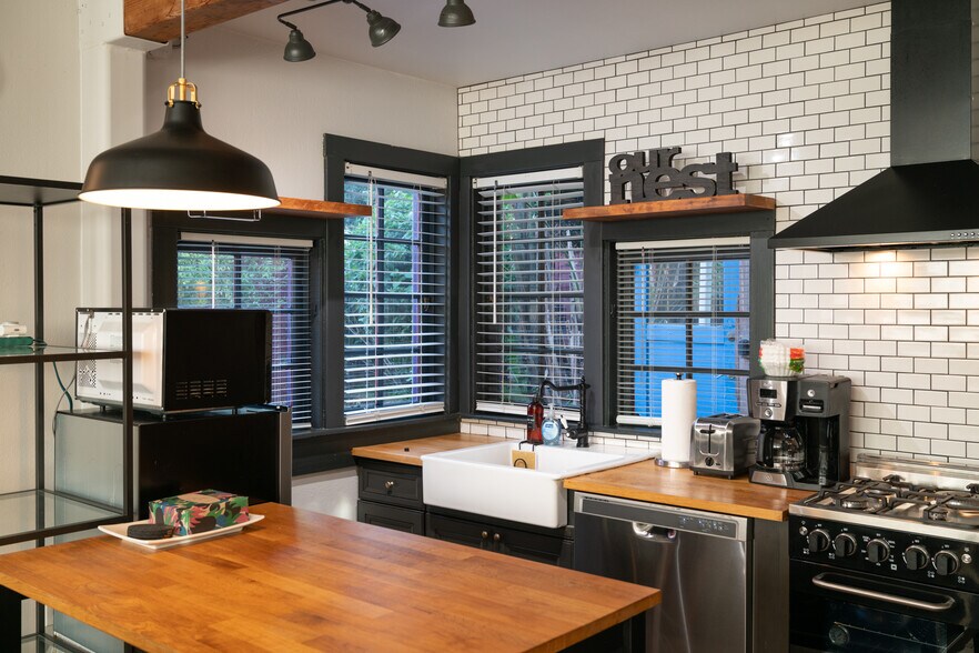 Kitchen - 1285 62nd St