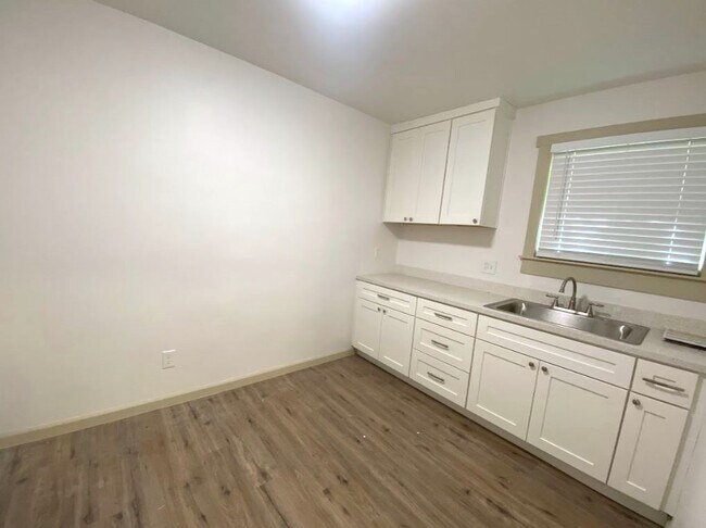 Building Photo - 2177 Weston Way