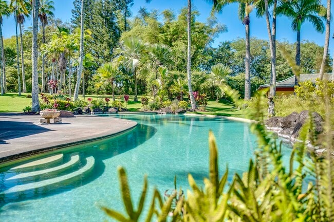 Building Photo - 275 Haumana Rd