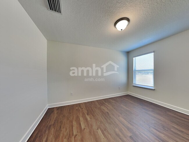 Building Photo - 16706 Cheyanne Ct