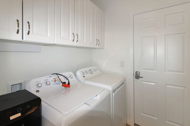 Building Photo - Gran Paradiso Annual Villa for Rent