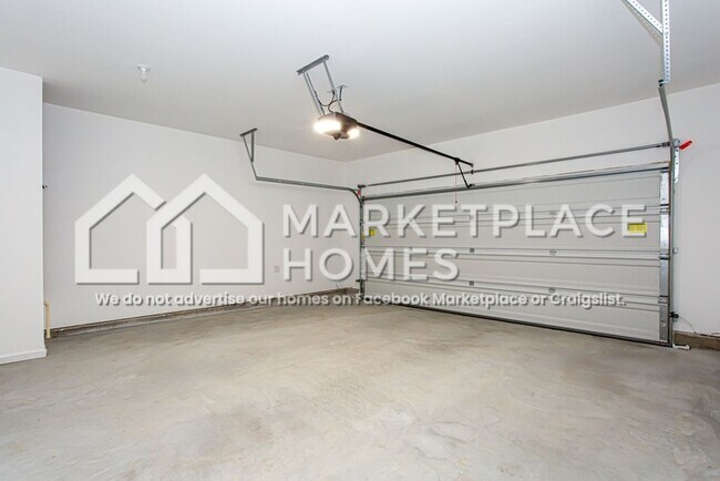 Building Photo - 1086 Feldman Chase