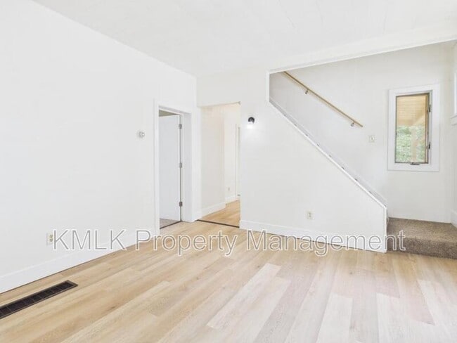 Building Photo - 508 Crouse St