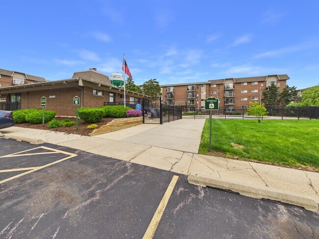 Building Photo - 4525 Blackhawk Ln