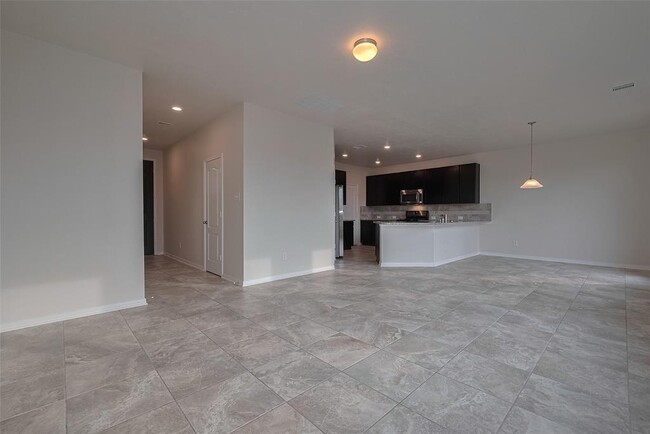 Building Photo - 16360 Oakside Hollow Ln