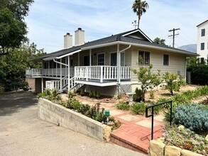 Building Photo - 118 W Pedregosa St