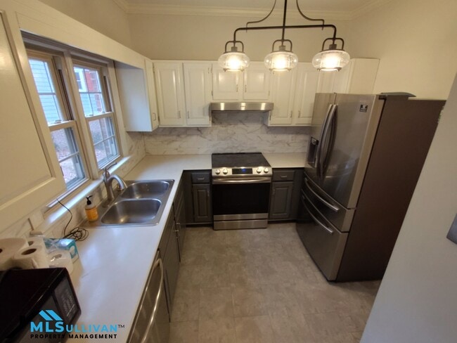 Building Photo - 126 Milford Ct