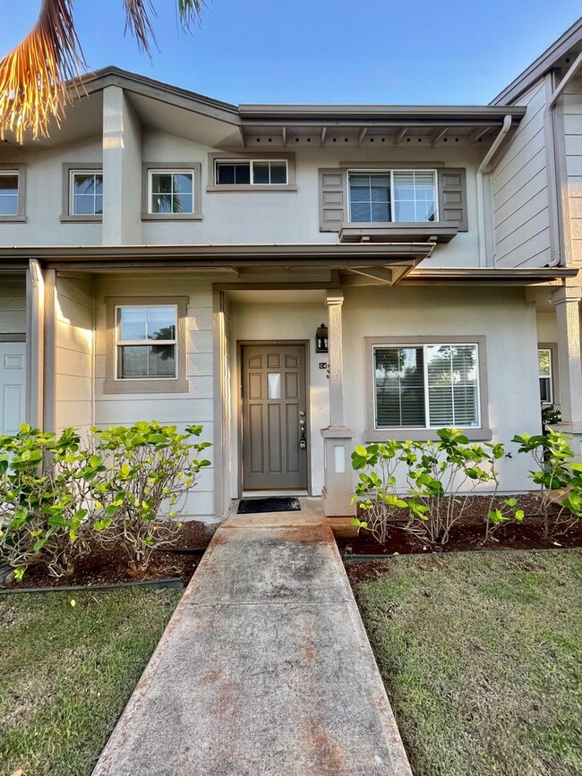 Building Photo - Ocen Pointe Potenial 3 Bedroom Home for Re...