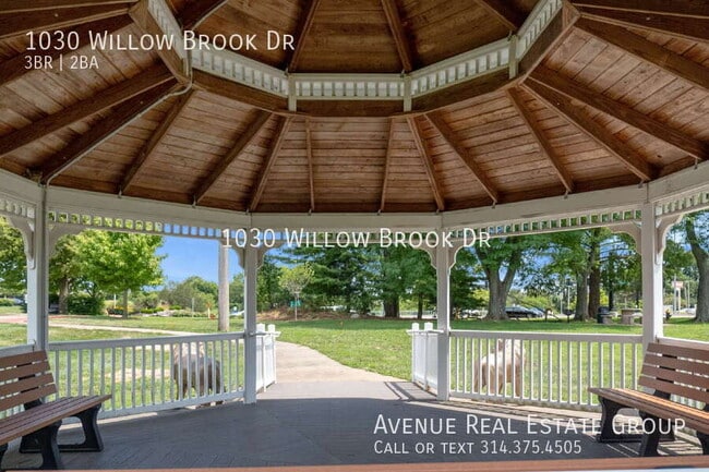 Building Photo - 1030 Willow Brook Dr