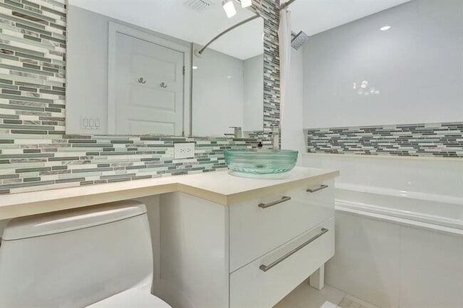 Building Photo - 2000 S Ocean Dr