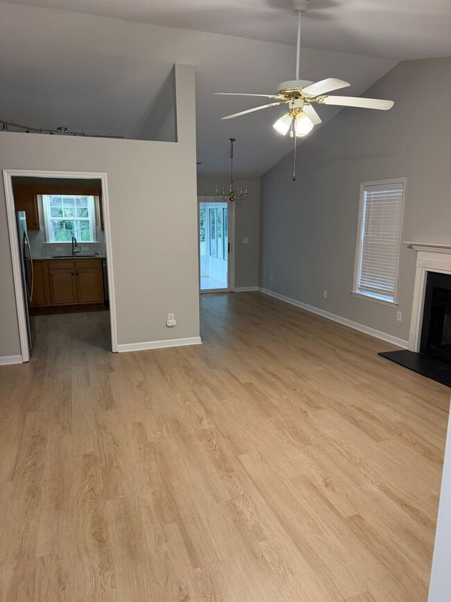 Building Photo - 3925 Hickswood Forest Ct