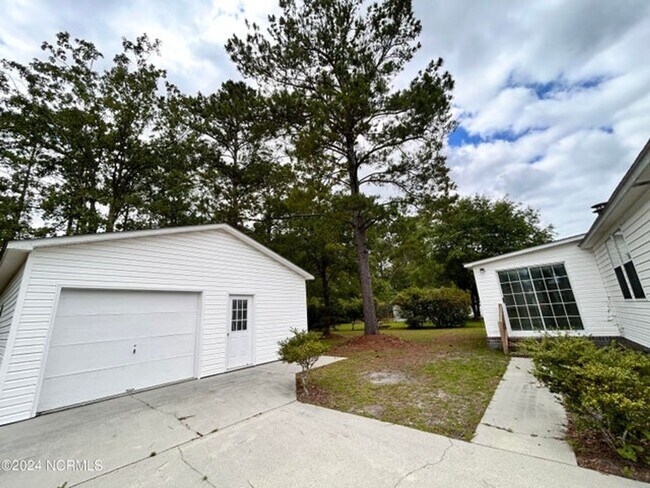 Building Photo - 3 Bed 2 Bath in Calabash