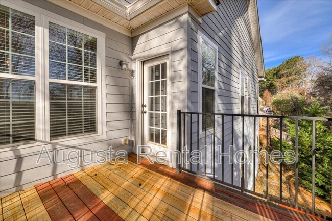 Building Photo - 719 Bonnie Oaks Ln