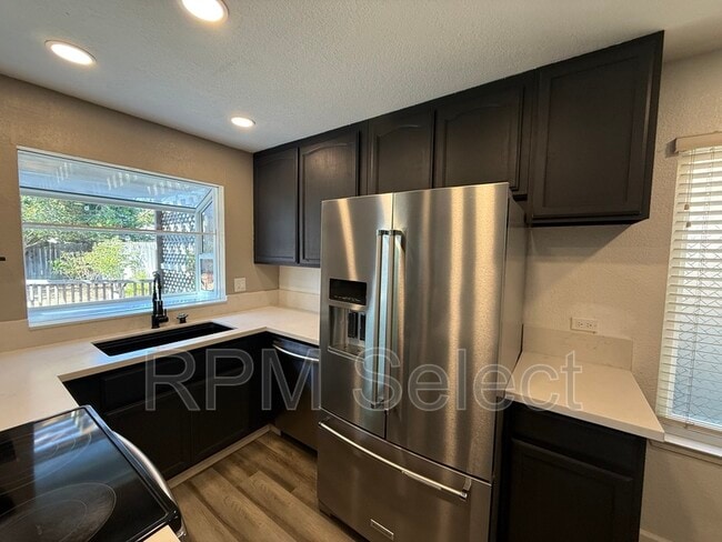 Building Photo - 8670 Sumerlin Ct