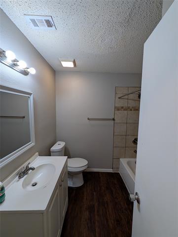 Building Photo - 633 Christie Ct