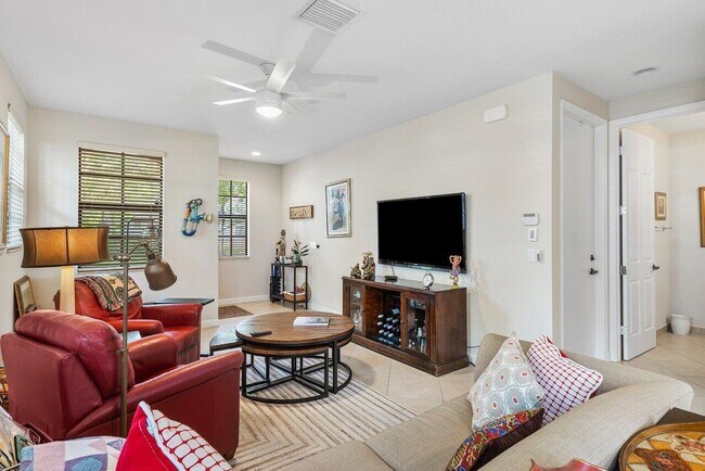 Building Photo - 5056 Astor Cir