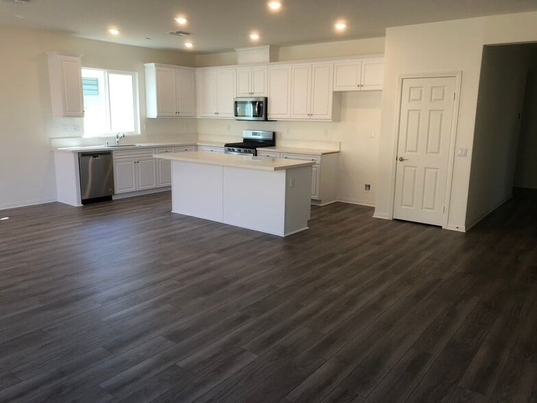 Building Photo - 19806 Barnfield Pl