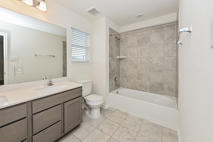Building Photo - 12535 Camellia Glade Ln