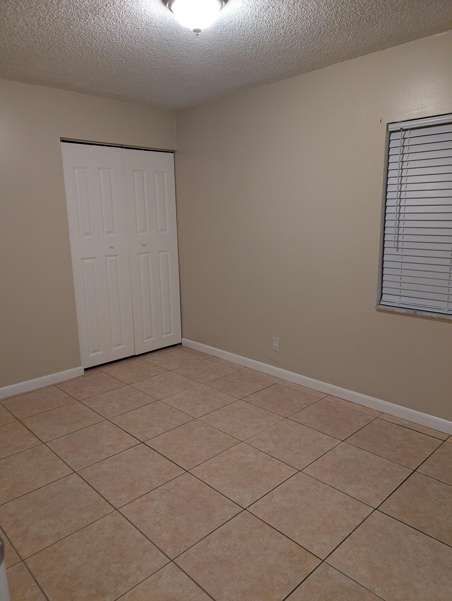 Building Photo - 2146 NW 57th Ave