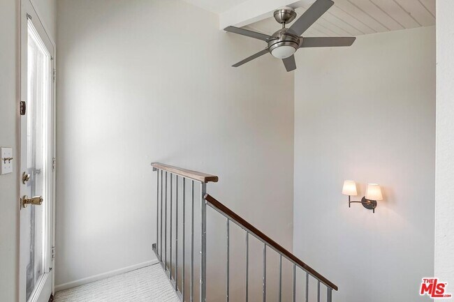 Building Photo - 1013 21st St