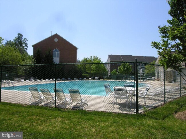 Building Photo - 6652 Debra Lu Way