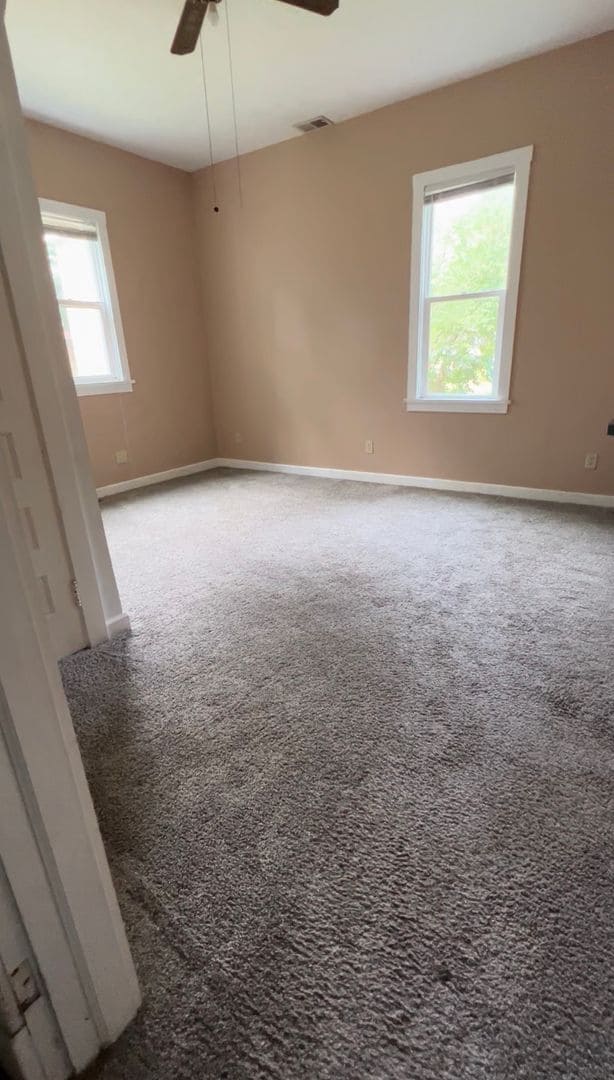 Building Photo - Spacious 5 Bedroom, 2 Bath available for the 2026 - 2027 school year - **The price is for whole u...