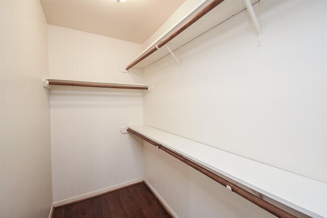 Building Photo - 11823 Zarroll Dr