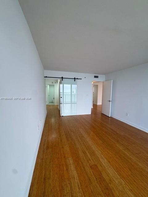 Building Photo - 801 N Venetian Dr