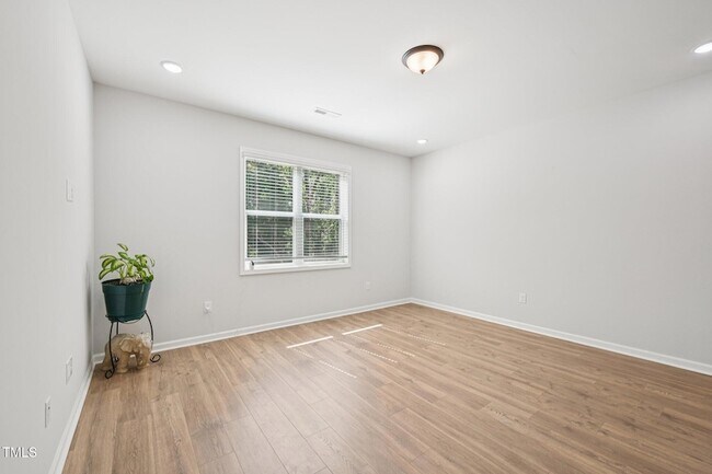 Building Photo - 133 Black Cloud Dr