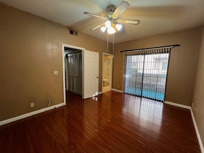 Building Photo - beautiful 2 bedroom condo