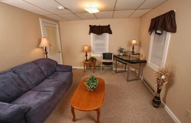 Building Photo - 279 Tompkins St