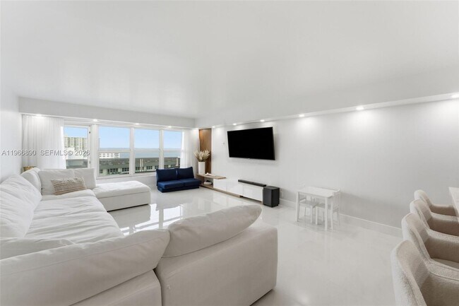 Building Photo - 3500 Galt Ocean Dr